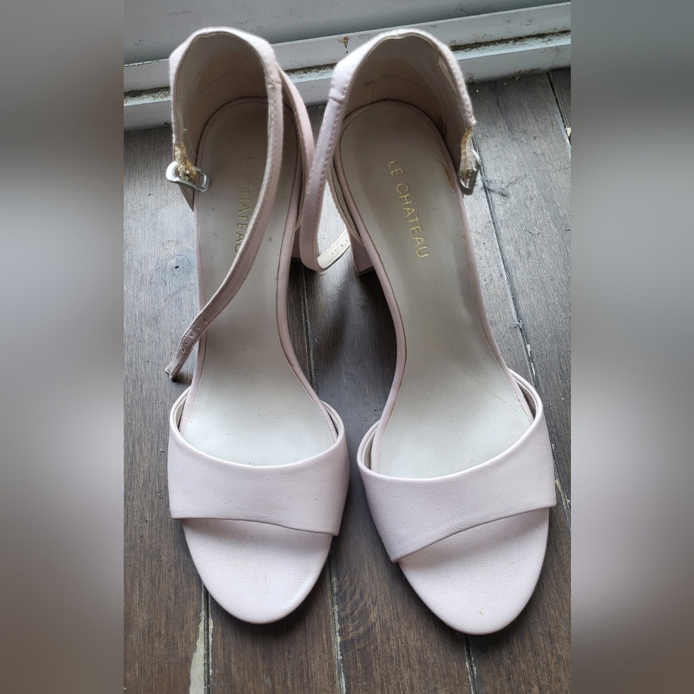 Le chateau heels rose colored